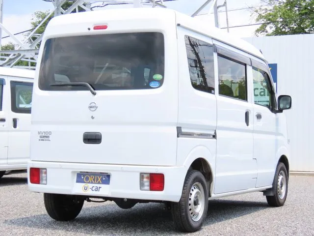ＮＶ１００クリッパー（ニッサン）の車両写真
