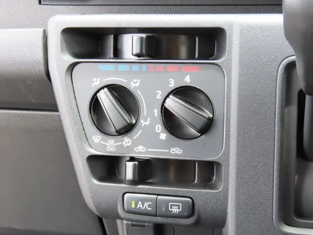 ハイゼットカーゴ（ダイハツ）の車両写真