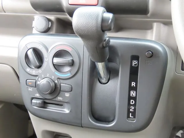 エブリイバン(スズキ)の車両写真