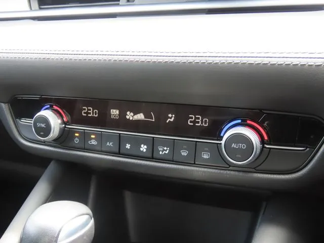 MAZDA6 セダン(マツダ)の車両写真