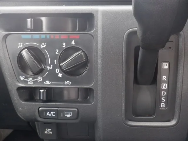 ハイゼットカーゴ　４ＷＤ（ダイハツ）の車両写真
