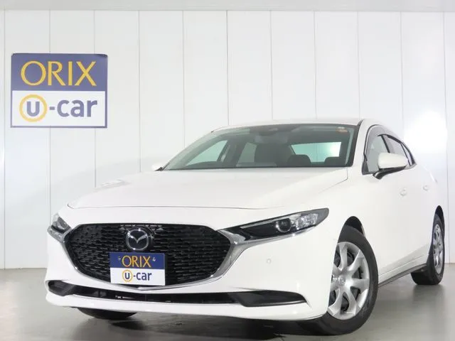マツダ ＭＡＺＤＡ３　セダン