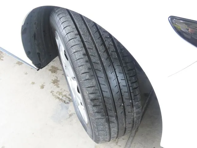 マツダ　ＭＡＺＤＡ３　セダン