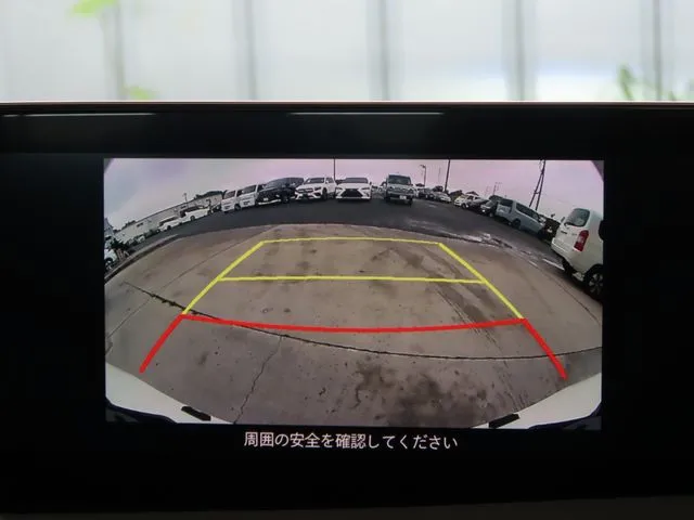 マツダ　ＭＡＺＤＡ３　セダン