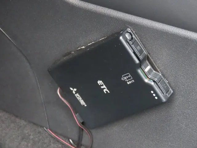 マツダ　ＭＡＺＤＡ３　セダン