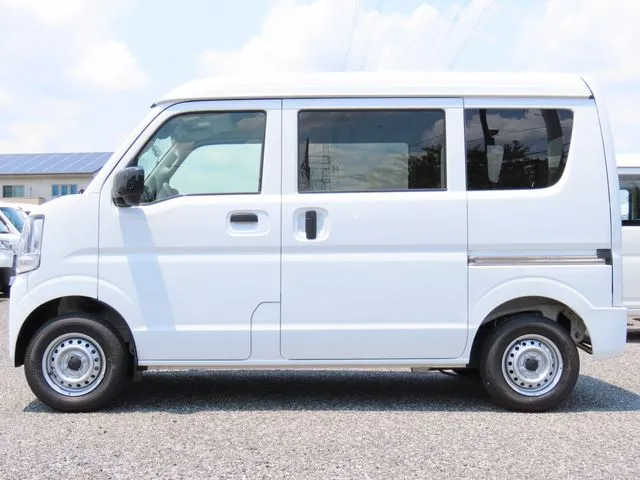 エブリイバン(スズキ)の車両写真