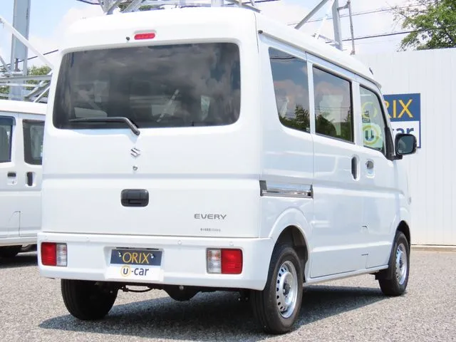 エブリイバン(スズキ)の車両写真
