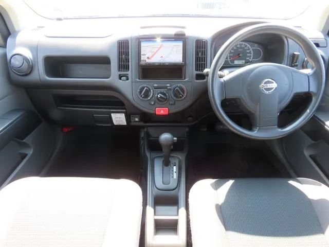 NV150 AD 2WD(ニッサン)の車両写真