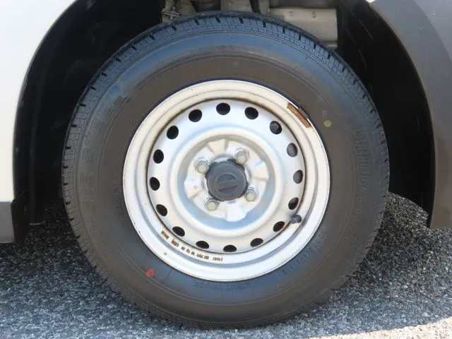 NV150 AD 2WD(ニッサン)の車両写真