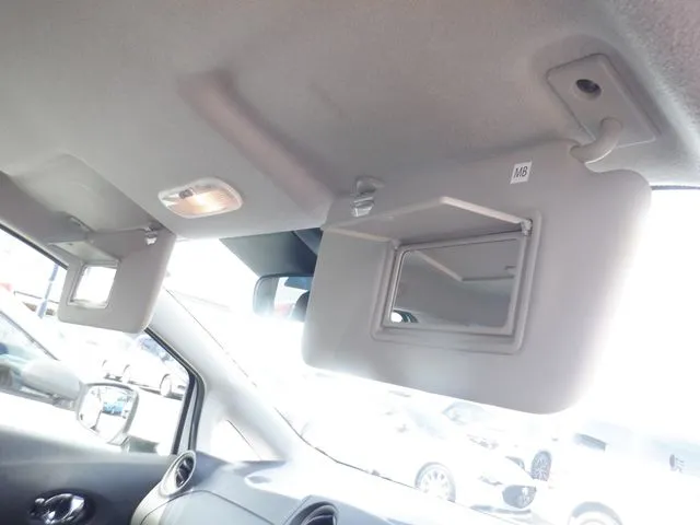 ノート（ニッサン）の車両写真
