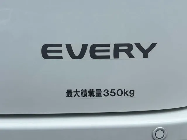 エブリイバン（スズキ）の車両写真