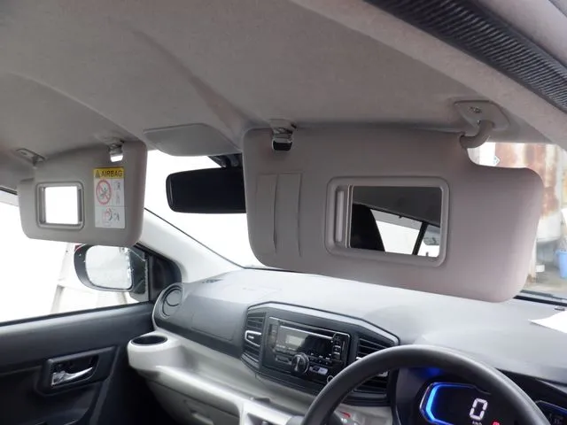 ミラ イース(ダイハツ)の車両写真