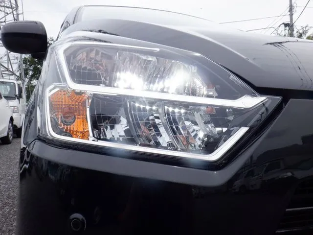ミラ イース(ダイハツ)の車両写真