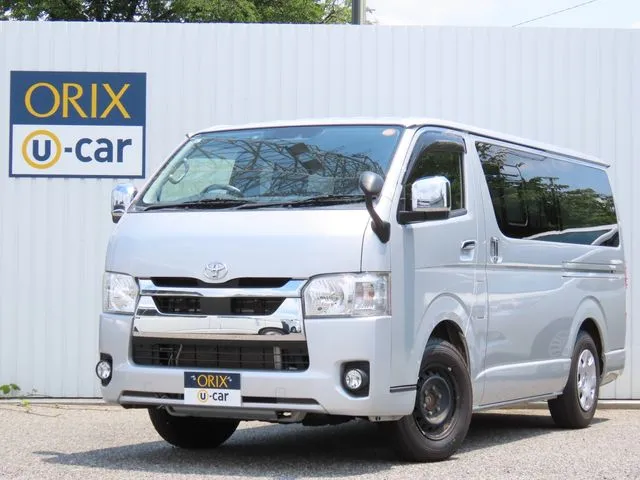トヨタ ハイエースバン　２ＷＤ