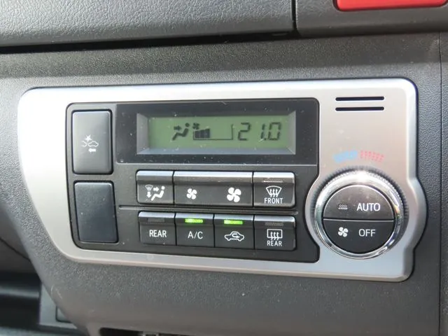 トヨタ　ハイエースバン　２ＷＤ