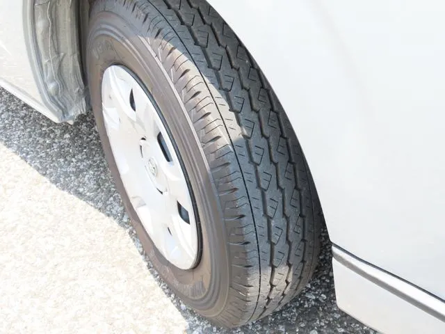 トヨタ　ハイエースバン　２ＷＤ
