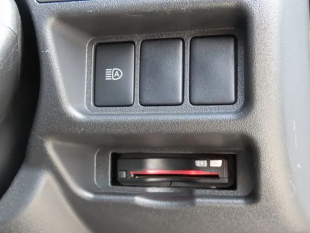 トヨタ　ハイエースバン　２ＷＤ