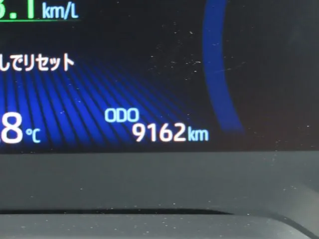 トヨタ　カローラ　セダン