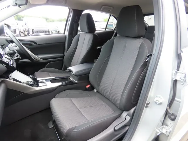 ミツビシ　エクリプス　クロス　ＰＨＥＶ