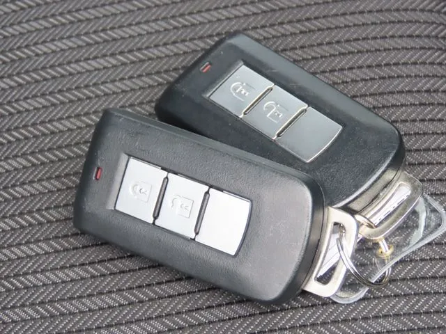 ミツビシ　エクリプス　クロス　ＰＨＥＶ