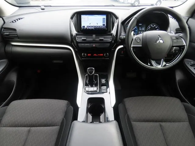 ミツビシ　エクリプス　クロス　ＰＨＥＶ