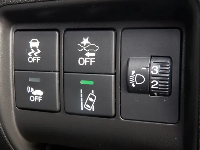 グレイス　ハイブリッド（ホンダ）の車両写真