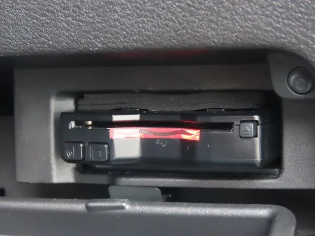 セレナ(ニッサン)の車両写真