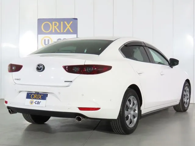 MAZDA3 セダン(マツダ)の車両写真