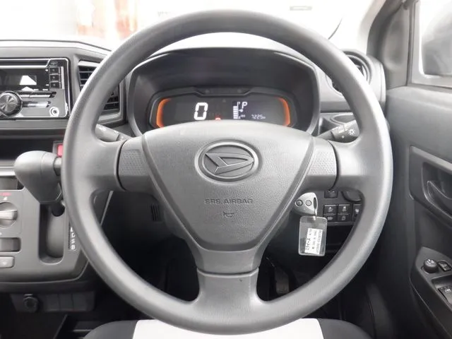 ミラ　イース（ダイハツ）の車両写真