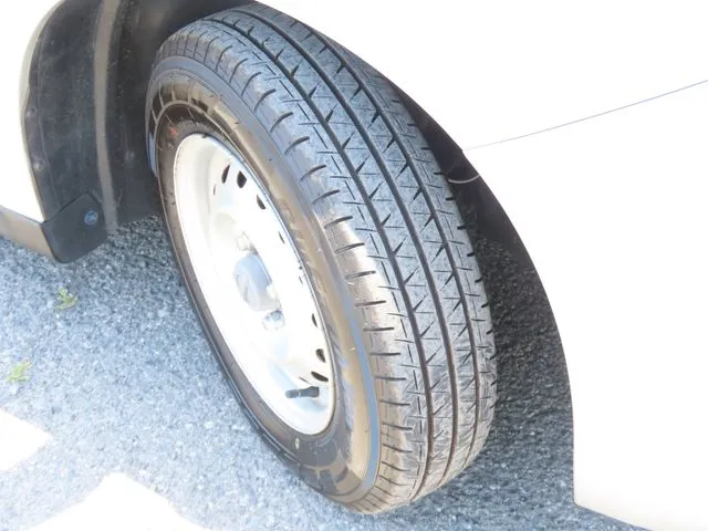 ニッサン　ＮＶ１５０　ＡＤ　２ＷＤ
