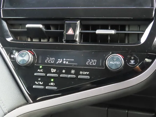 カムリ ハイブリッド(トヨタ)の車両写真
