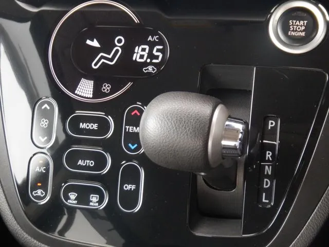 デイズ　ルークス（ニッサン）の車両写真