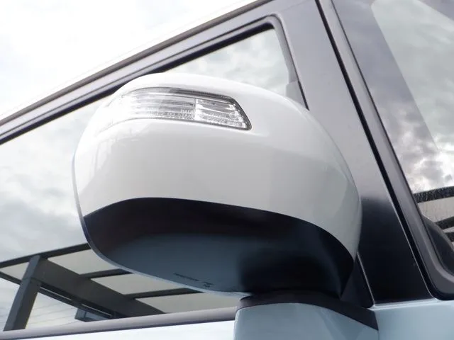 Ｎ　ＢＯＸ　スラッシュ（ホンダ）の車両写真