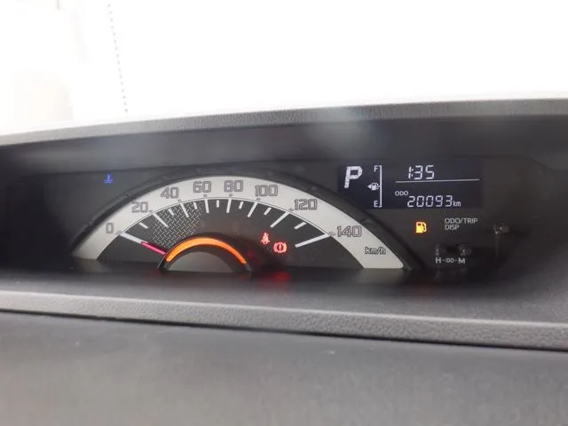 ウェイク（ダイハツ）の車両写真