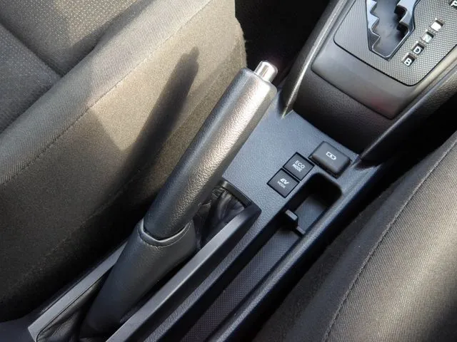 カローラアクシオ ハイブリッド(トヨタ)の車両写真