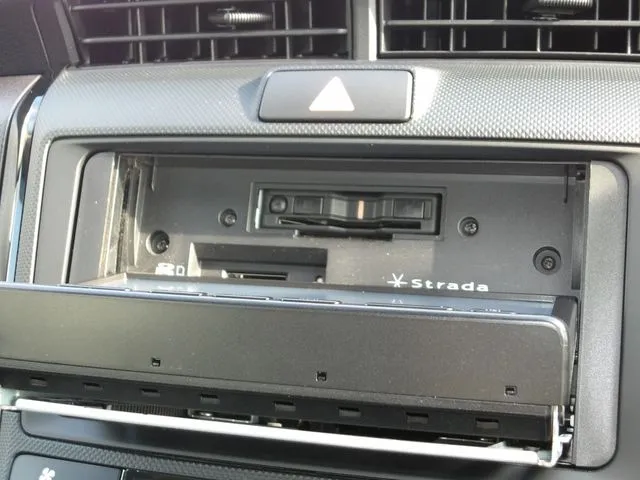 カローラアクシオ ハイブリッド(トヨタ)の車両写真