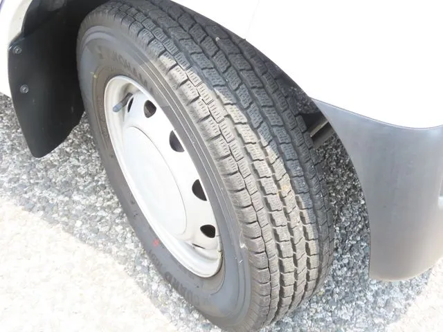 ハイゼットカーゴ 4WD(ダイハツ)の車両写真