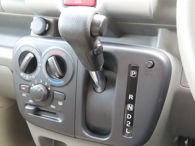 エブリイバン(スズキ)の車両写真