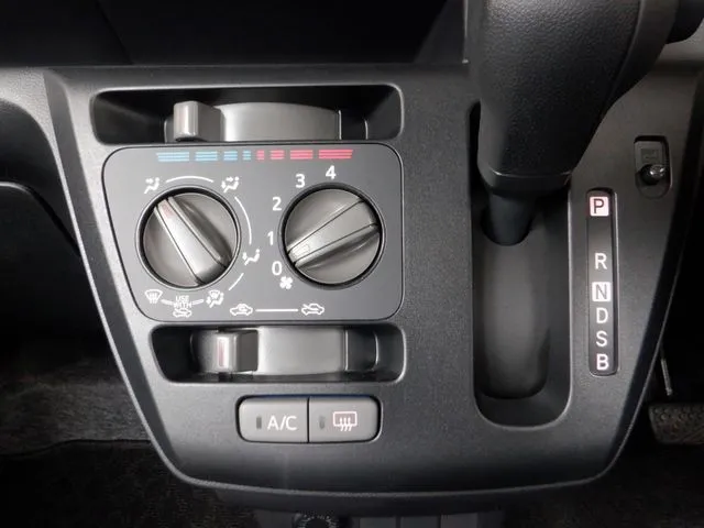 ピクシス エポック(トヨタ)の車両写真