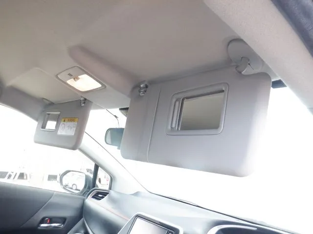 シエンタ ハイブリッド(トヨタ)の車両写真