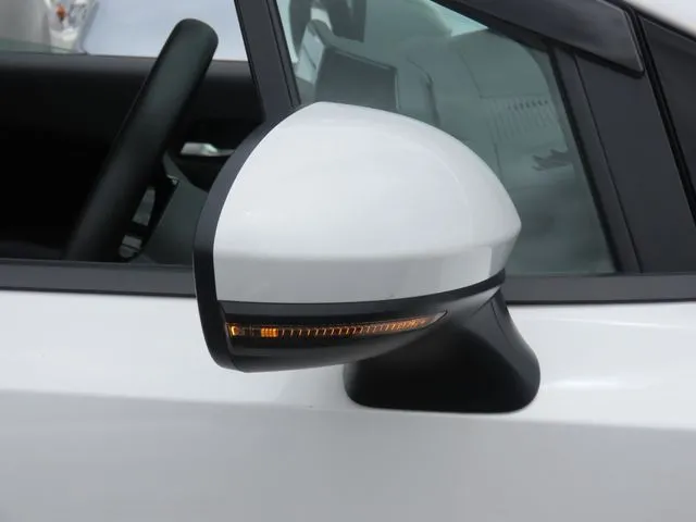 ノート(ニッサン)の車両写真