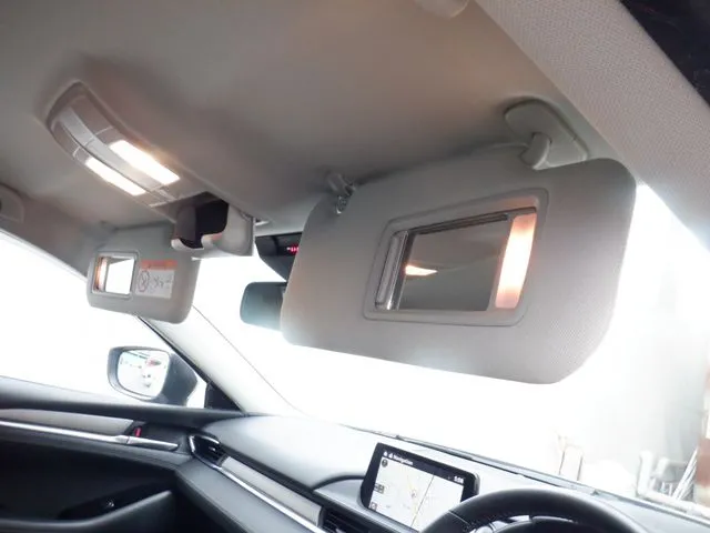 ＭＡＺＤＡ６　セダン（マツダ）の車両写真