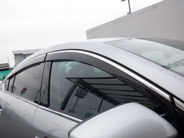 ＭＡＺＤＡ６　セダン（マツダ）の車両写真