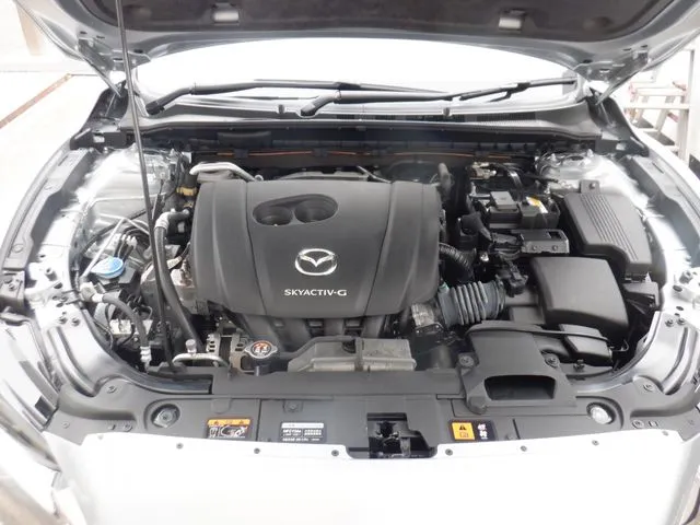 ＭＡＺＤＡ６　セダン（マツダ）の車両写真