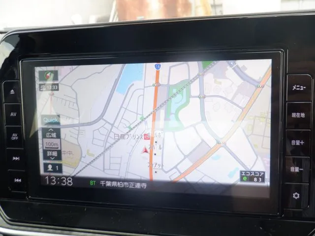 ノート（ニッサン）の車両写真