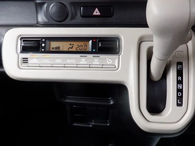 ワゴンR スマイル(スズキ)の車両写真