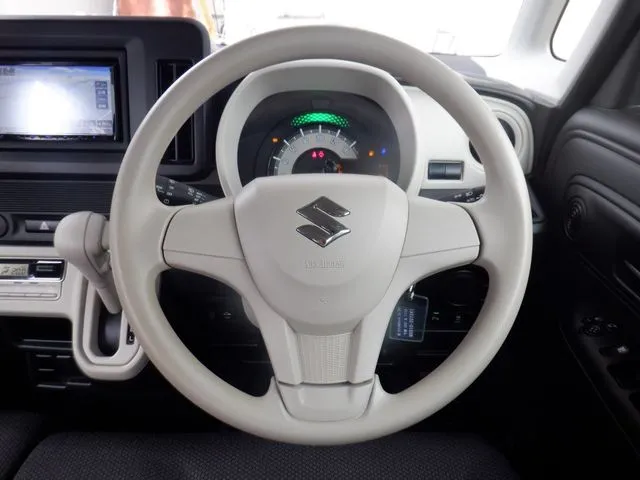 ワゴンR スマイル(スズキ)の車両写真