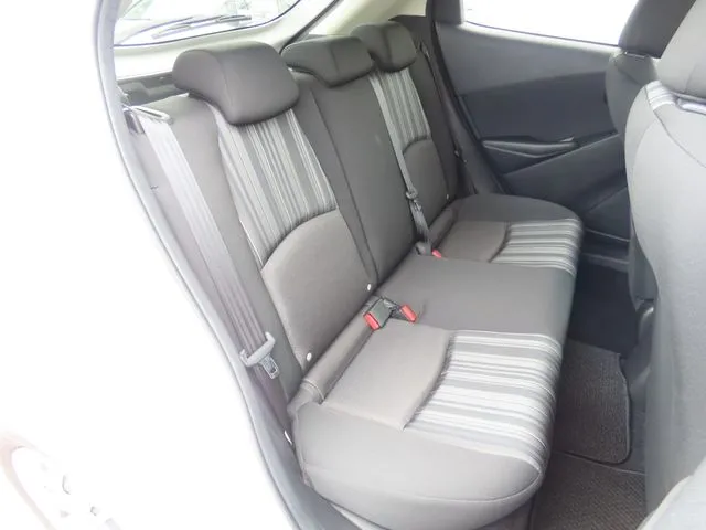 MAZDA2(マツダ)の車両写真