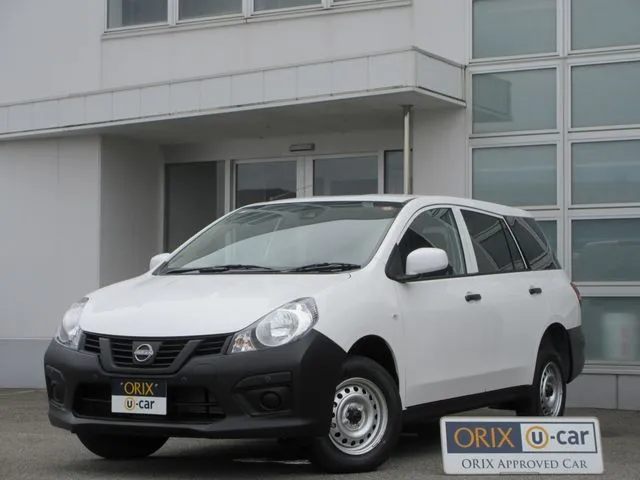 ニッサン　ＡＤ　４ＷＤ