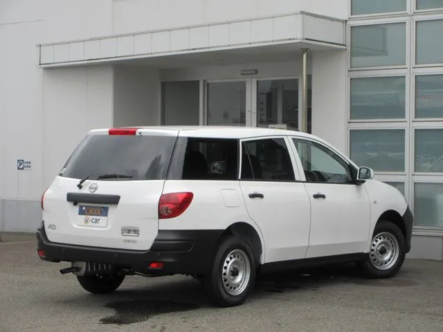 ニッサン　ＡＤ　４ＷＤ